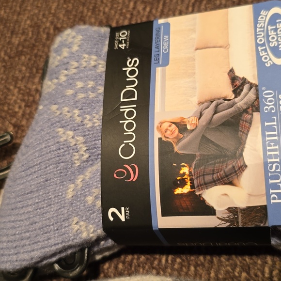 CUDDL DUDS BUNDLE OF 4 PAIRS OF CREW SOCKS FITS SHOE SIZE 4-10 - Picture 11 of 13